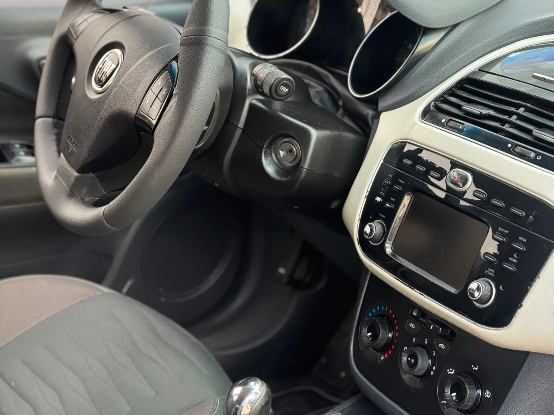FIAT PUNTO foto 6