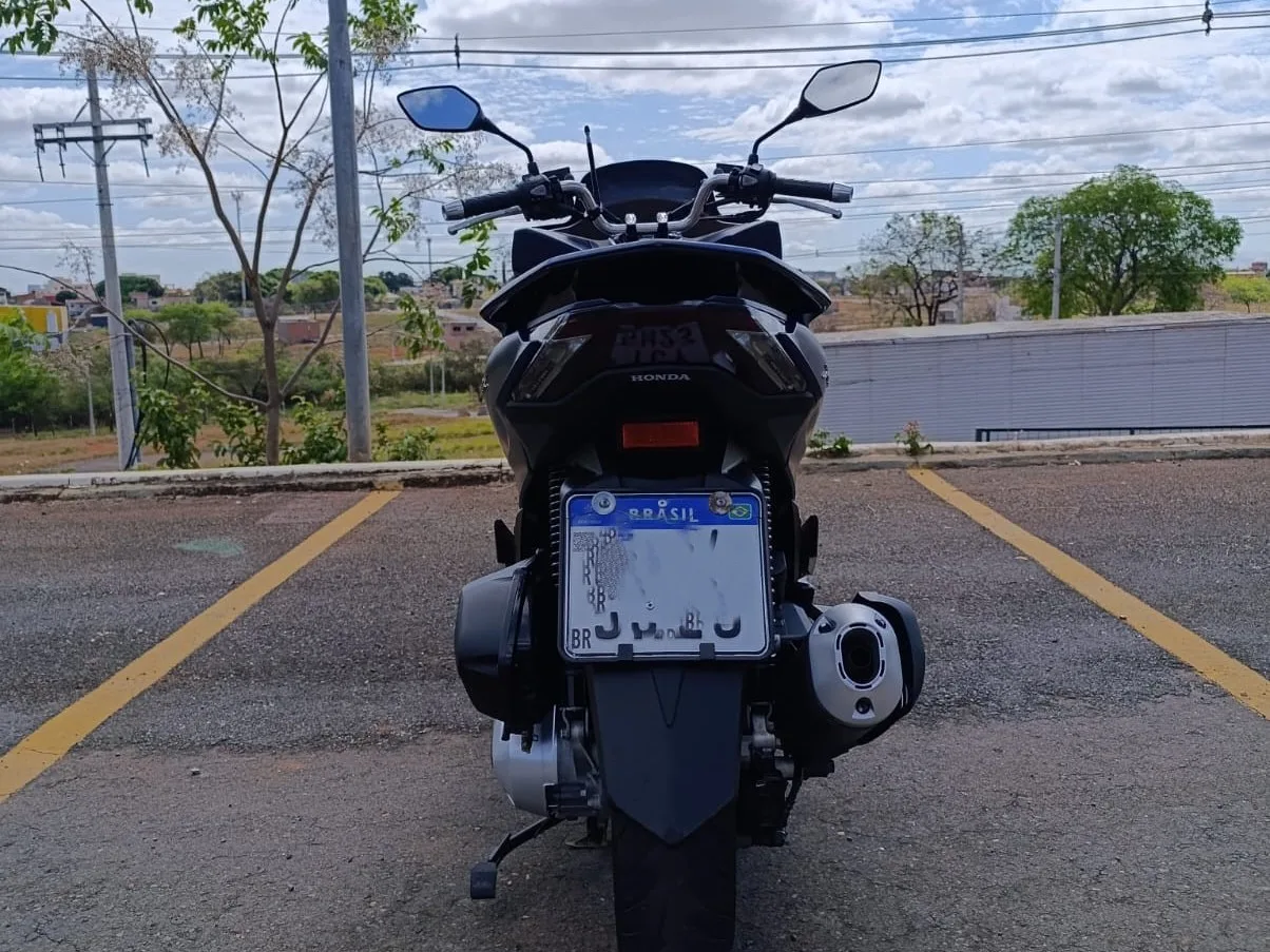 Honda PCX DLX 2024 - Abaixo da Fipe e na garantia até 12/27 foto 8