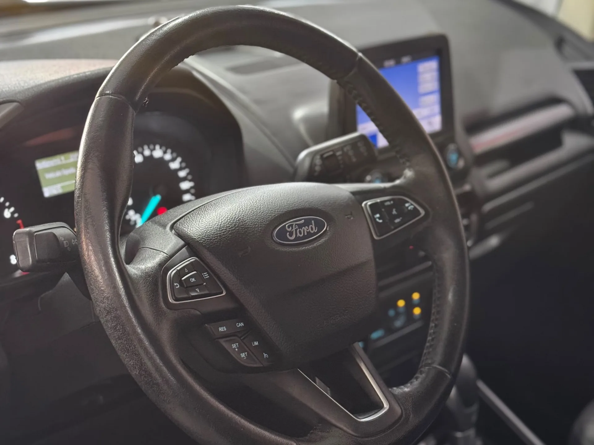 ECOSPORT foto 7