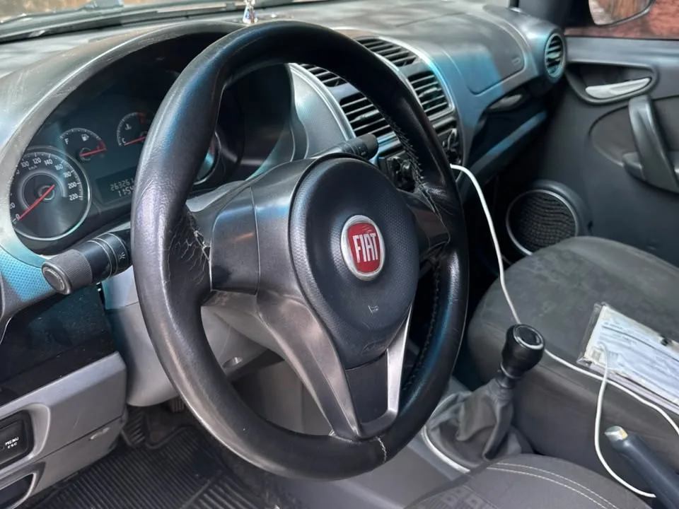 Fiat Palio ATTRACTIVE 1.0 EVO Fire Flex 8v 5p foto 4
