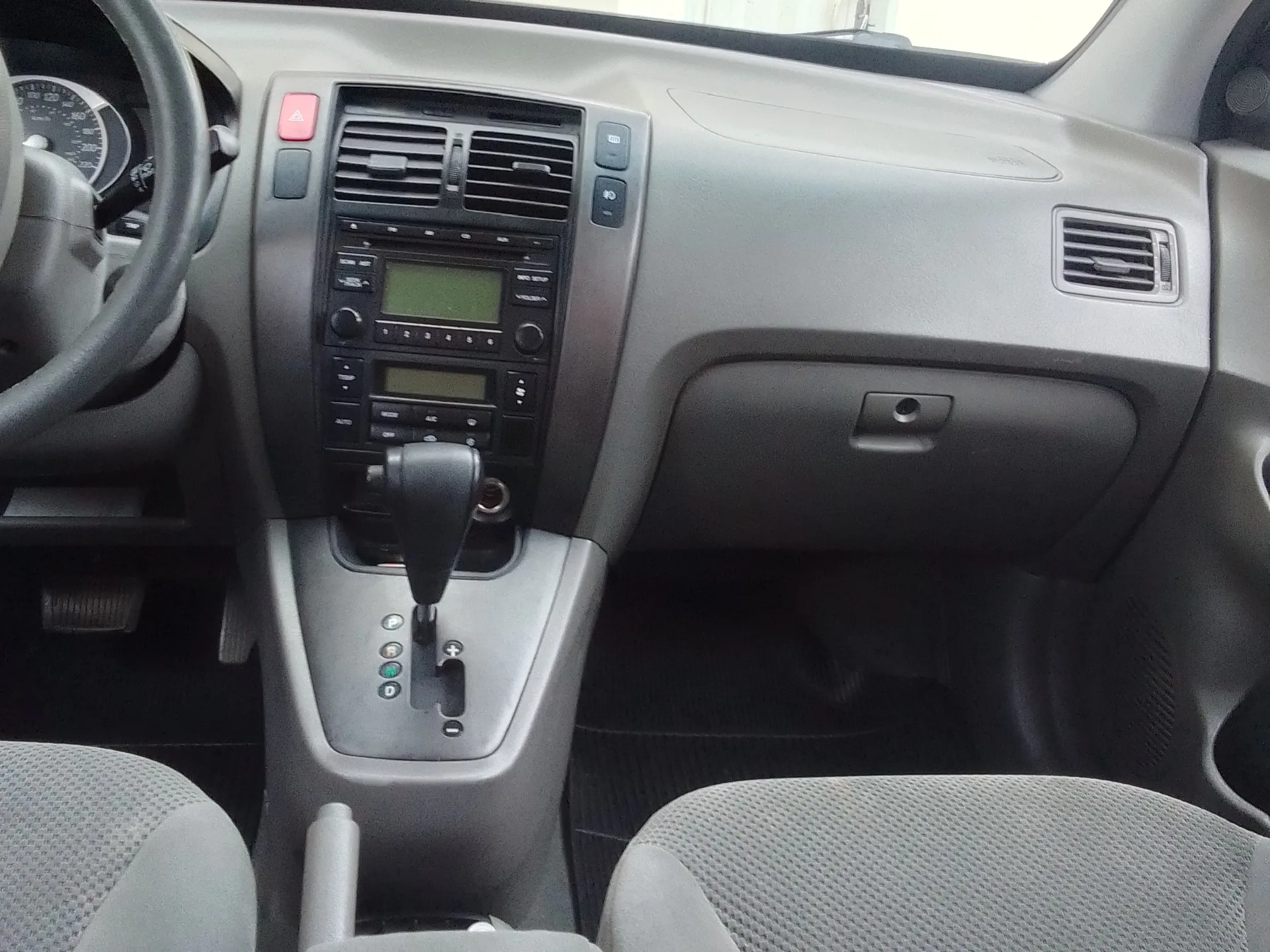 Hyundai Tucson 2.0 GLS foto 5